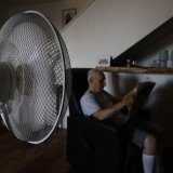 La population française a vécu un début de mois de juillet très chaud avec des températures atteignant les 41 degrés dans certains départements selon Météo France. KEYSTONE/EPA/SEBASTIEN NOGIER
